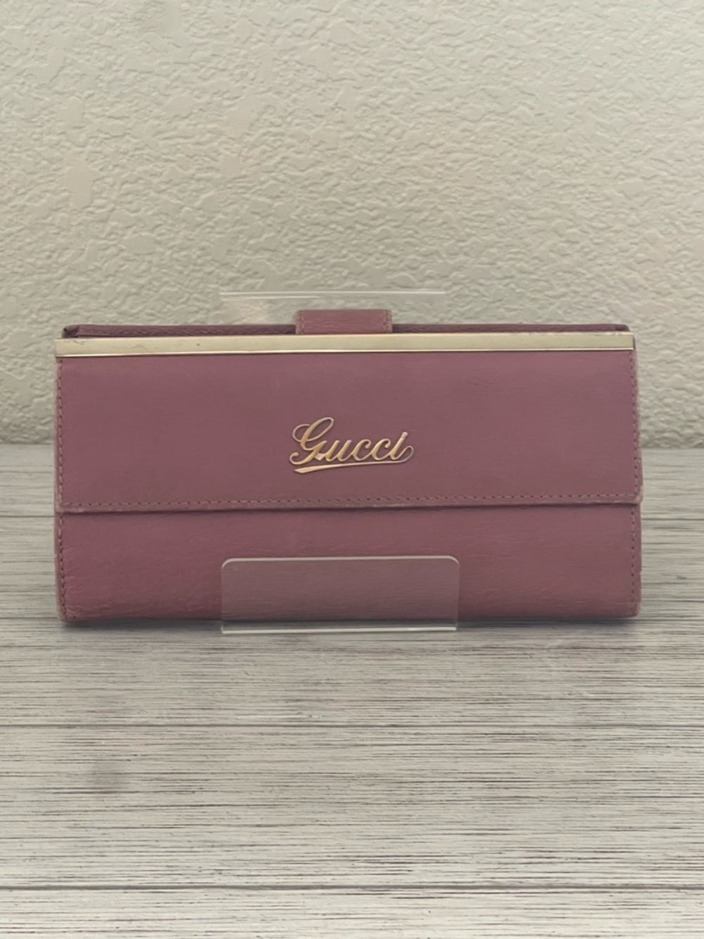 GUCCI Rose Pink Leather Continental Wallet with Gold Script Logo - Picture 11 of 11